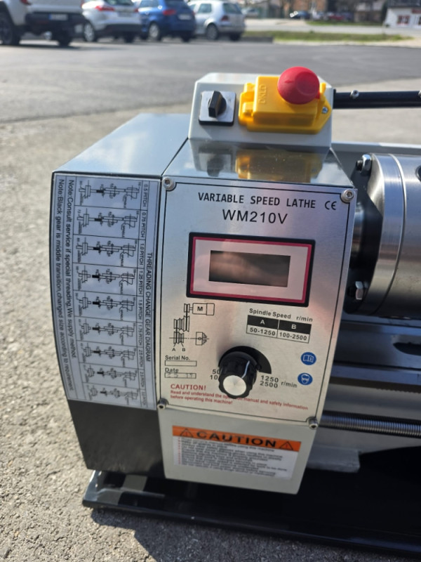 TOKARSKI STROJ WM210V