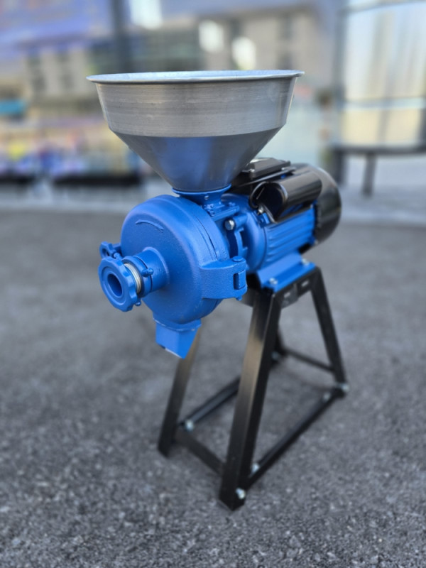 MLIN ZA KUKURUZ I BRASNO SENICU 2.6KW STRAUS AUSTRIA