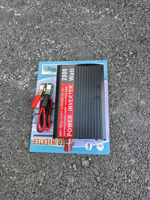PRETVARAC 12/220V 2000W