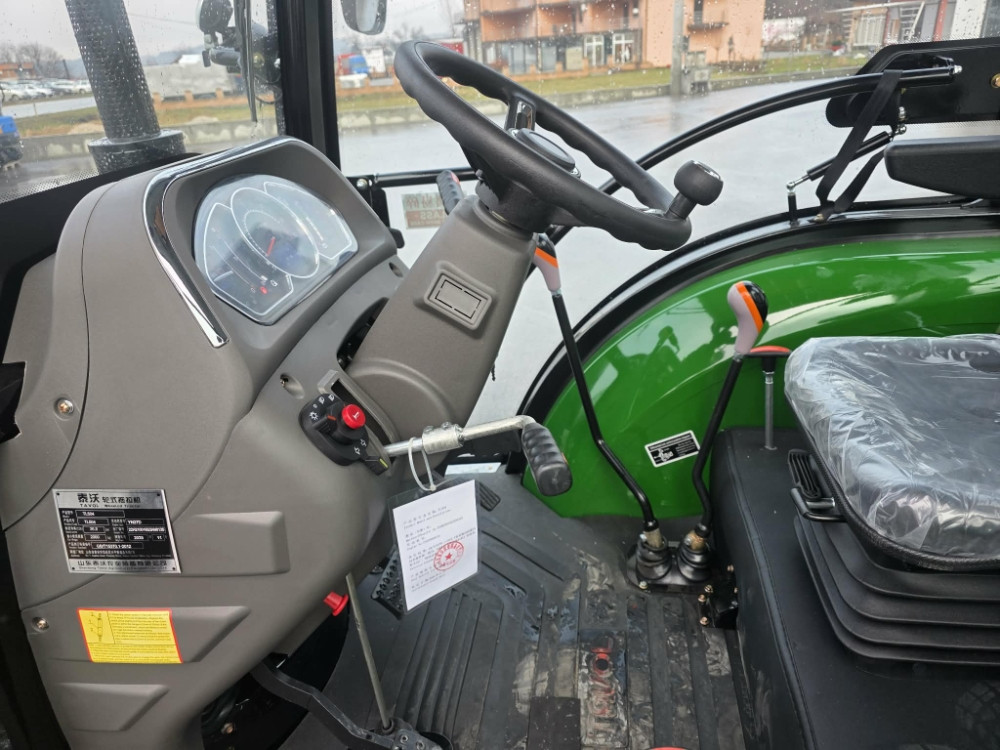 Traktor TAVOL 504  - 50 KS