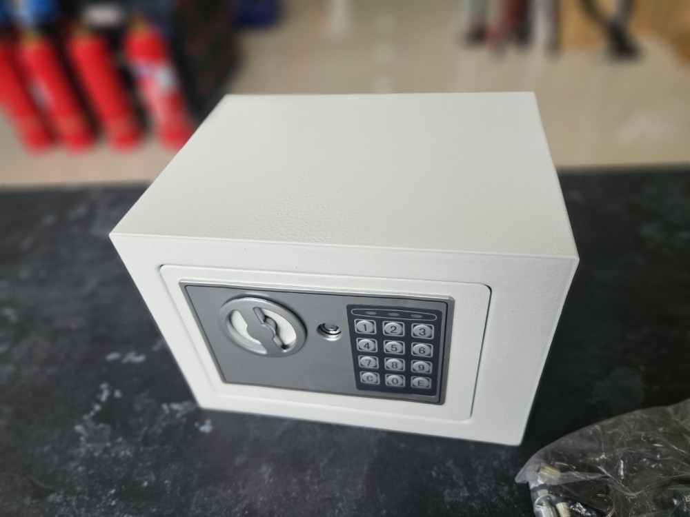 SEF ZA NAKIT ORUZJE NOVAC 23x17x17