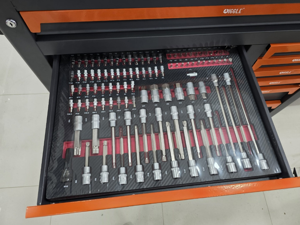KOLICA SA ALATOM KLJUCEVI GEDORE SET IGGLE GERMANY 109X103X51