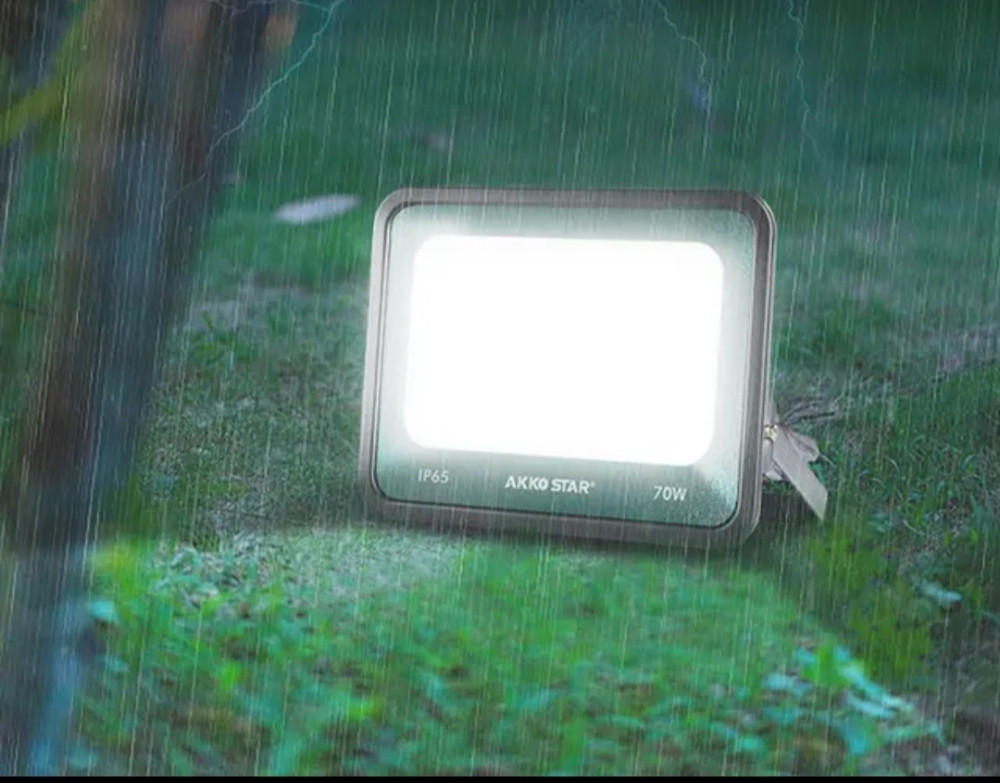 LED REFLEKTOR 70W 6500K AKKO STAR