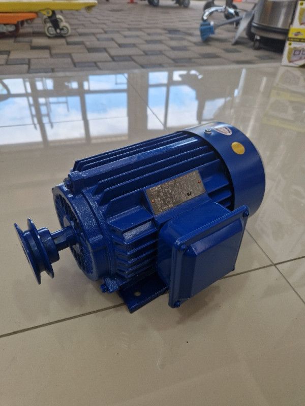 ELEKTRO MOTOR TROFAZNI 1.5KW 1400 RPM 380 V