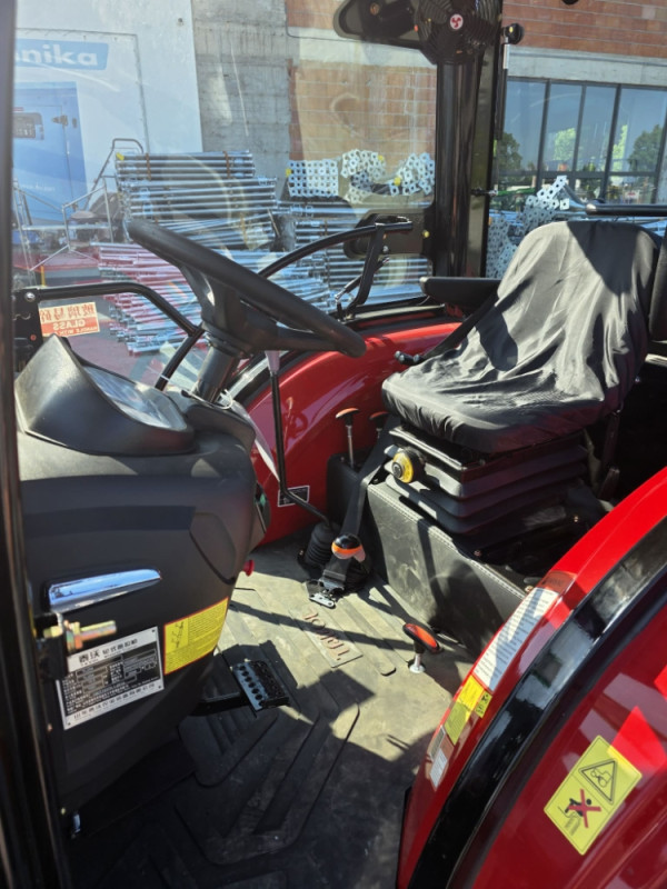 TRAKTOR TAVOL TL 254 25KS SA KABINOM KOMPRESOR