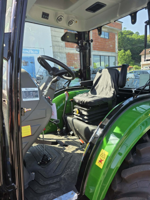 TRAKTOR TAVOL TL704 70KS SA KABINOM KOMPRESOR RADIJALNE GUME KLIM