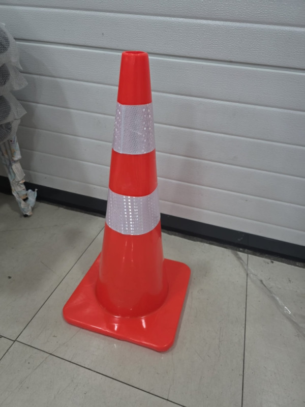 Fleksibilni parking stub stubić čunj čunjevi stup reflektirajuci