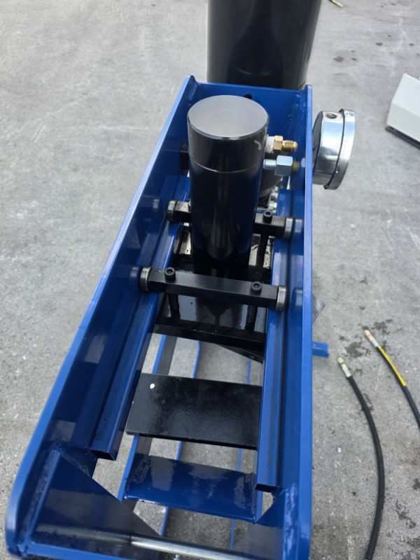 PRESA HIDRAULICNA MOTORNA ELEKTRICNA 15T