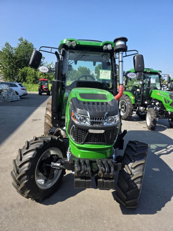 TRAKTOR TAVOL TL704 70KS SA KABINOM KOMPRESOR RADIJALNE GUME KLIM