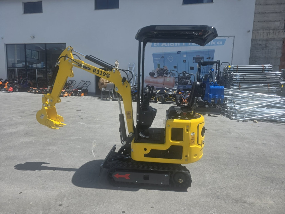 BAGER RIPPA ROVOKOPAC R319 DIZEL 1000KG 1T FIXNA RUKA