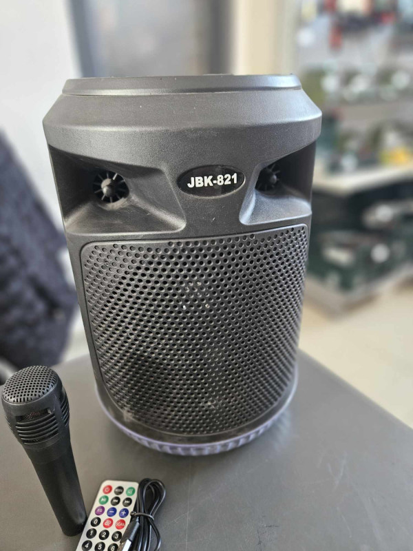 BLUETOOTH KARAOKE ZVUCNIK 600W JBK-821