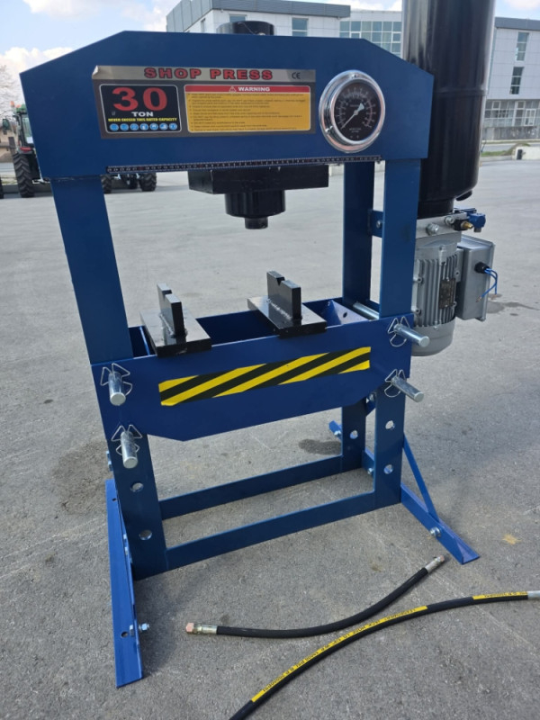 PRESA HIDRAULICNA MOTORNA ELEKTRICNA 30T