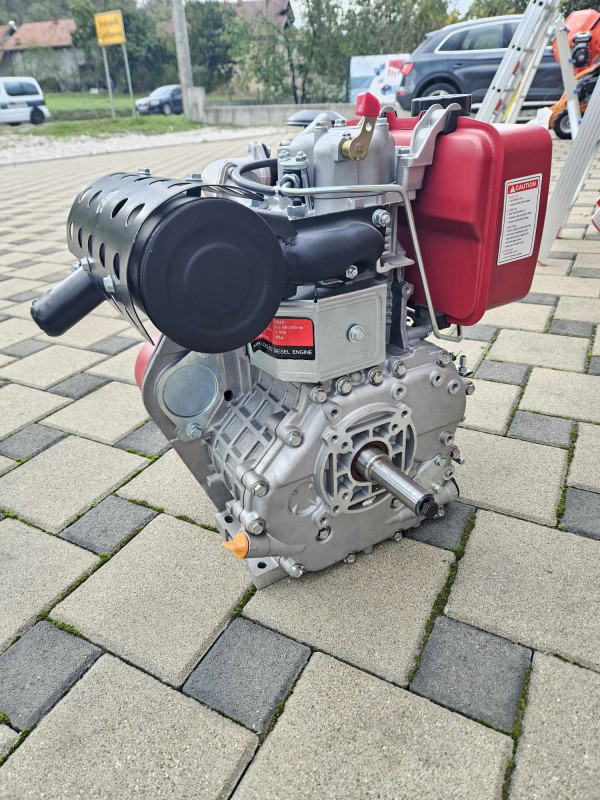 UNIVERZALNI DIZEL MOTOR 8.2KW