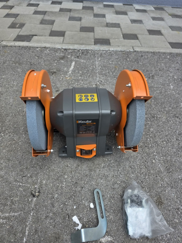 STOLNI STONI BRUS BRUSILICA ZA METAL KZUBR KBG-200