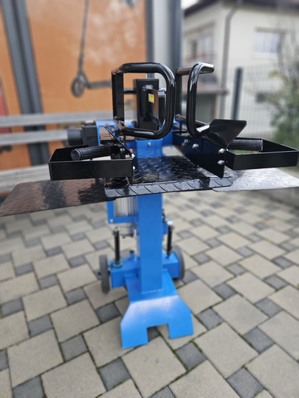 VERTIKALNI CJEPAC ZA DRVA 8 T SMITH AUSTRIA AKCIJA