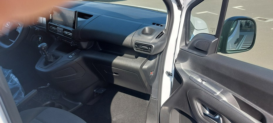 OPEL COMBO VAN L2 maxi 1.5D, 2026 Odmah dostupno