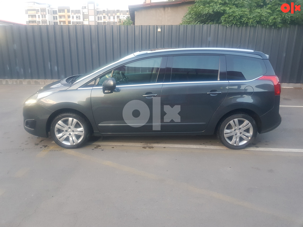 Peugeot 5008 2015