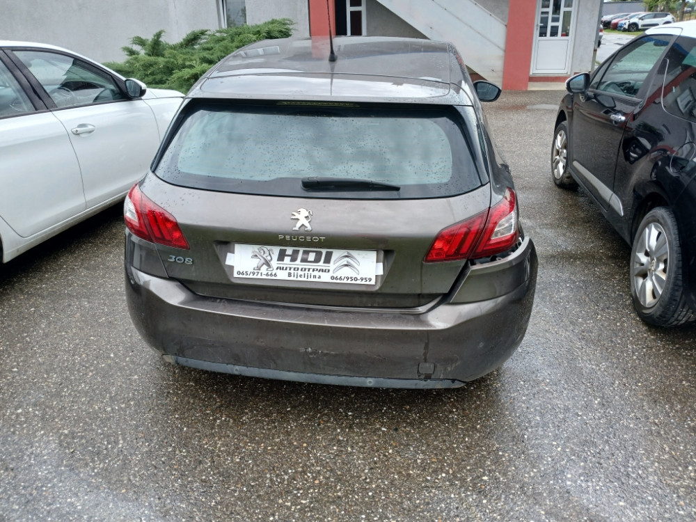 Peugeot 308 Pezo 1.6 hdi 2016 god dijelovi djelovi delovi