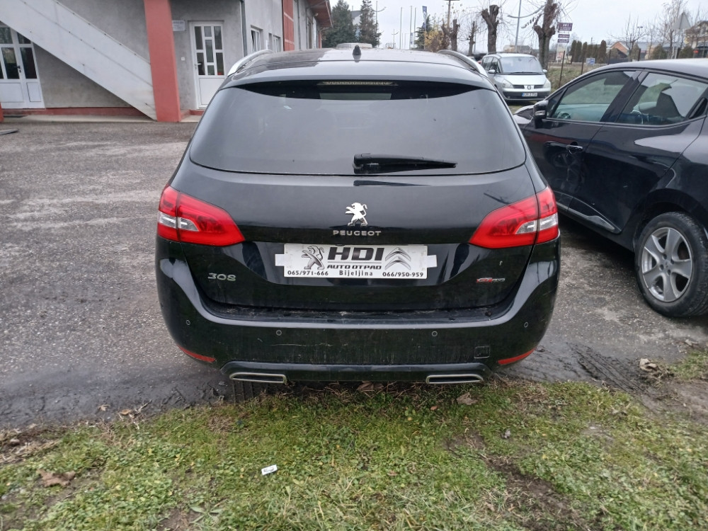 Peugeot 308 2016 godina GT Line dijelovi djelovi delovi Pezo