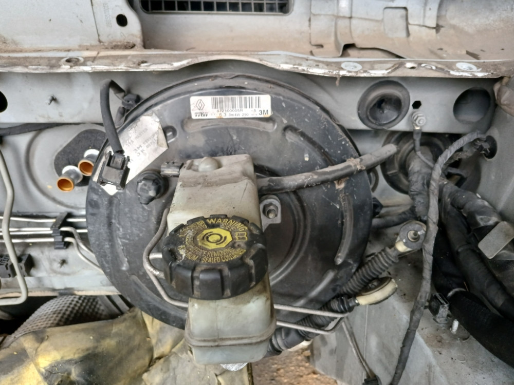 Servo dobos glavni kocioni 472100005r Renault Megan III Reno
