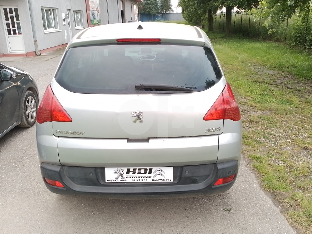 Peugeot 3008 1.6 HDI 2010god dijelovi djelovi delovi Pezo