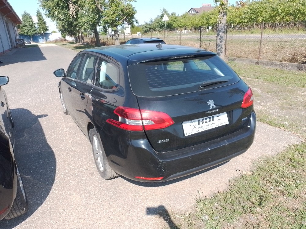 Peugeot 308 1.2 benzin 81 kw 2016 god dijelovi djelovi