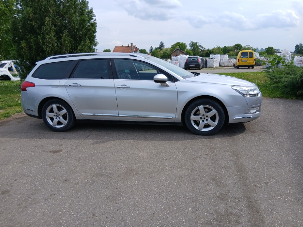 Citroen C5 krov stub krak prag polustranica krilo blatobran