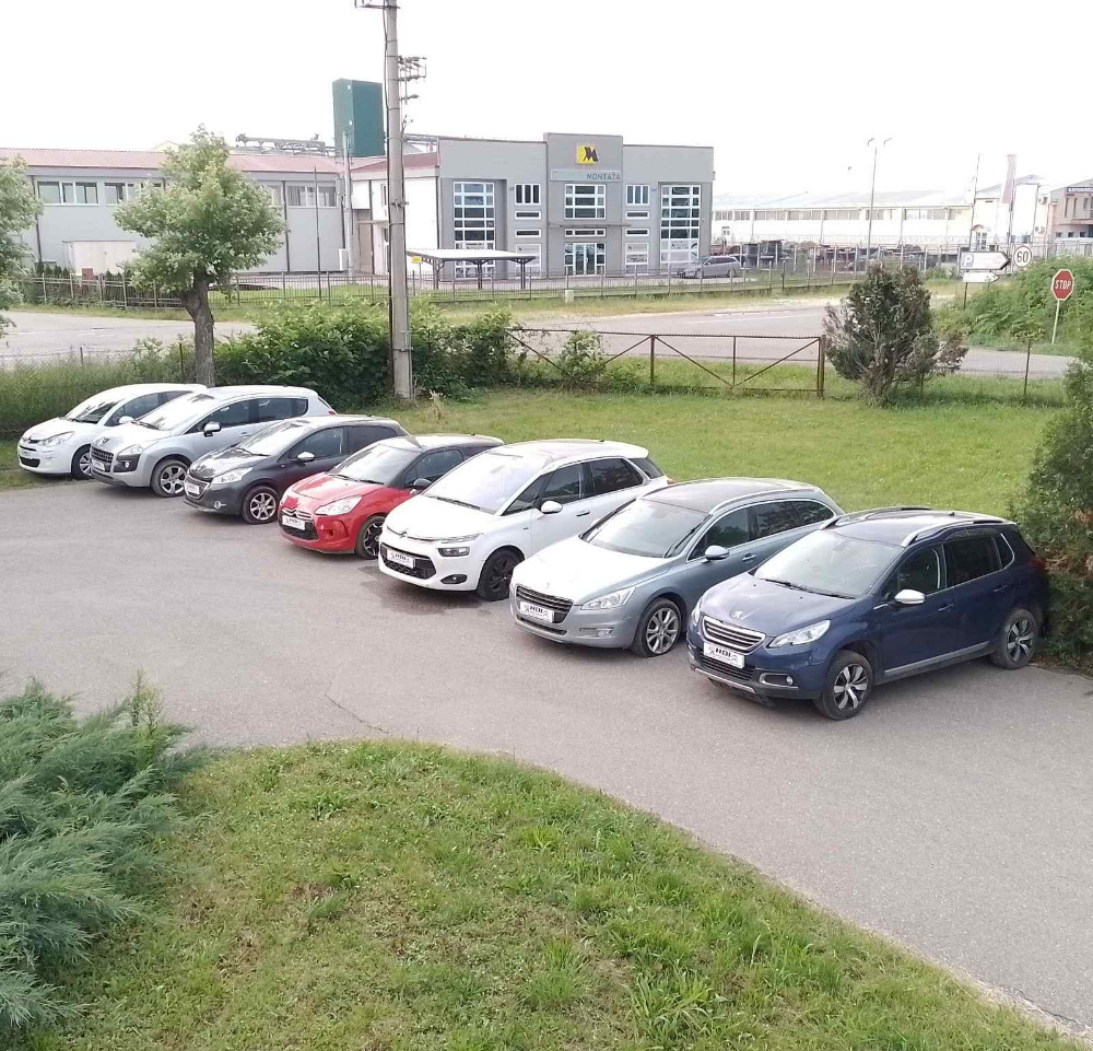 Auto dijelovi Peugeot Citroen Renault Pezo Reno djelovi HDI