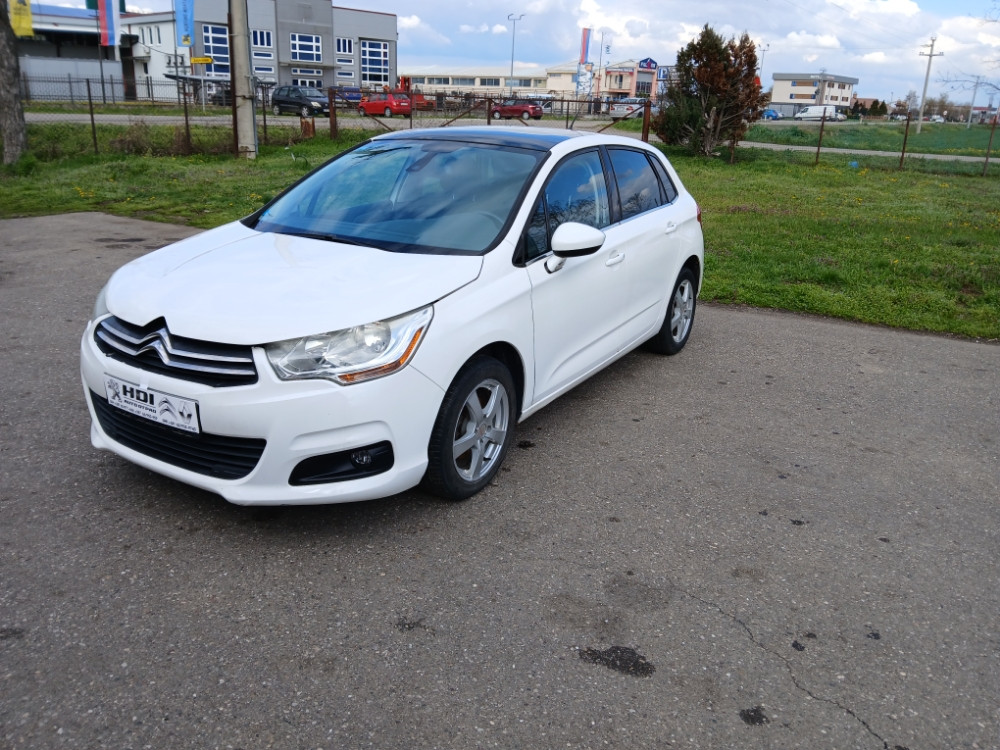 Citroen C4 1.6 88kw 2012 god panorama dijelovi djelovi delovi