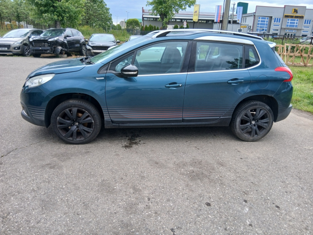 Peugeot 2008 Pezo branik hauba gepek vrata far stop svjetlo led