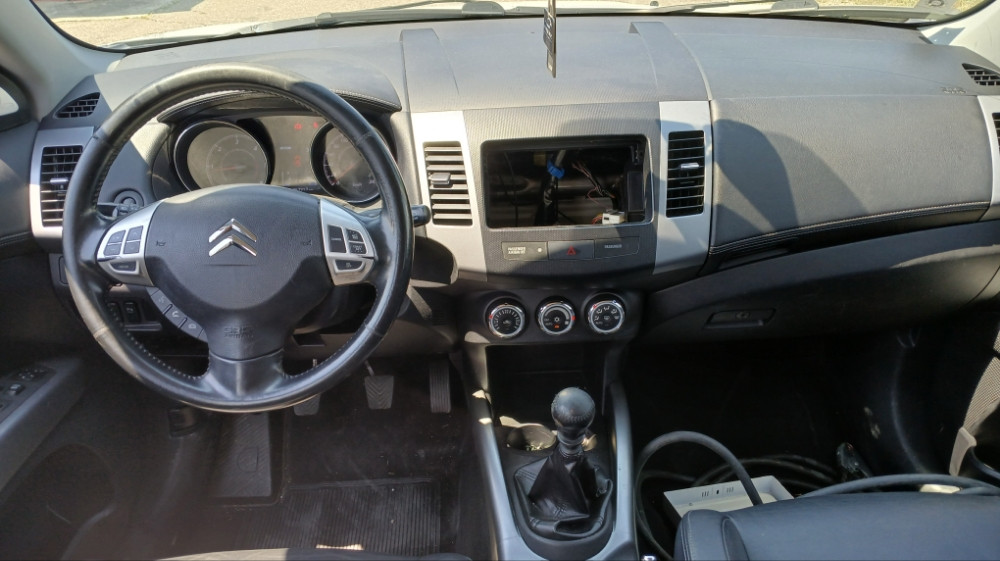 Instrument tabla Citroen C-crosser cros kros airbag tabla pojas