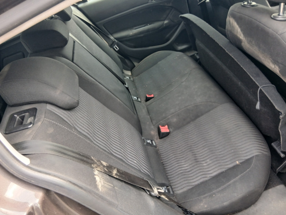 Peugeot 308 Pezo 1.6 hdi 88 kw 2016 god dijelovi djelovi delovi
