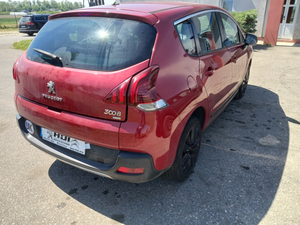 Peugeot 3008 1.6 hdi 84 kw 2015 god pezo dijelovi djelovi