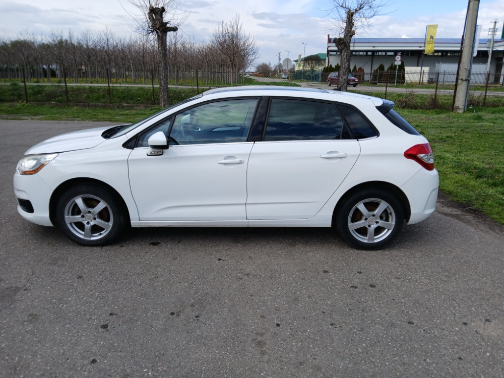 Citroen C4 1.6 88kw 2012 god panorama dijelovi djelovi delovi