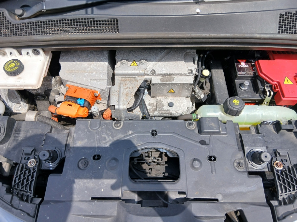 Renault Zoe Reno elektro motor mjenjac automat alternator punjac