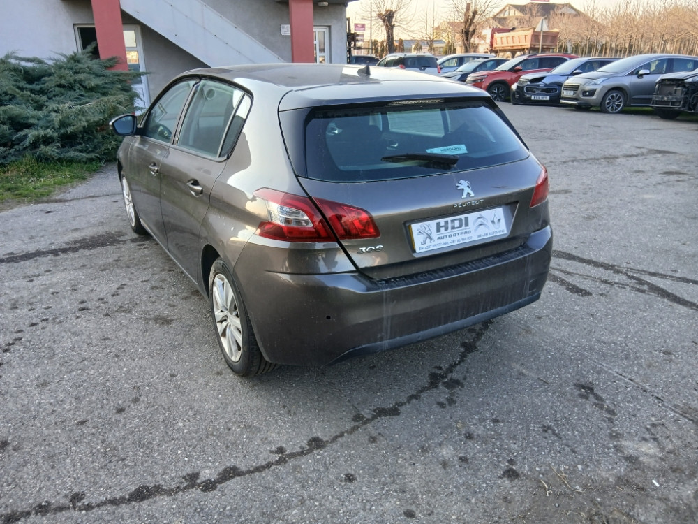 Peugeot 308 Pezo 1.6 hdi 88 kw 2016 god dijelovi djelovi delovi