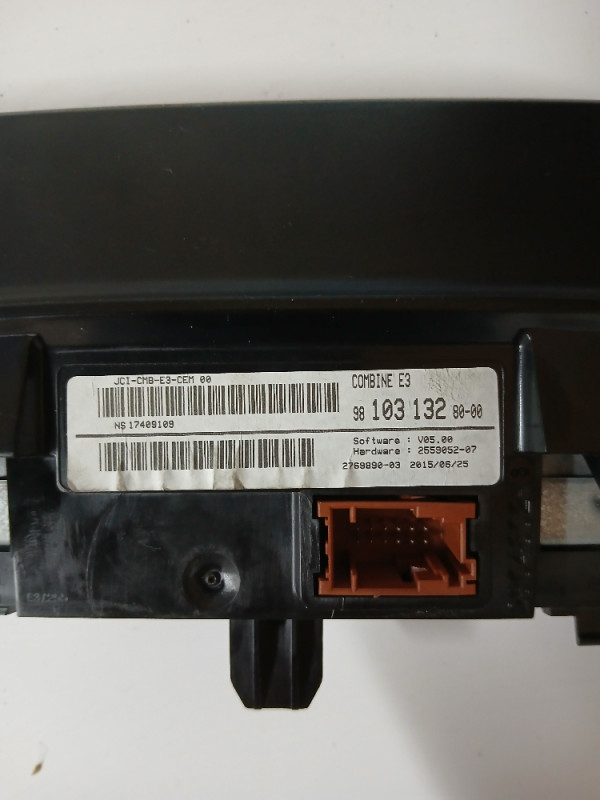 Displej kilometar sat Citroen C4 Cactus kaktus 981031328000