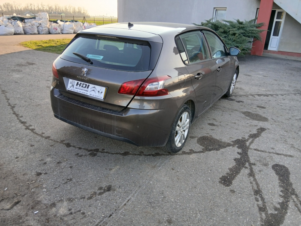 Peugeot 308 Pezo 1.6 hdi 88 kw 2016 god dijelovi djelovi delovi