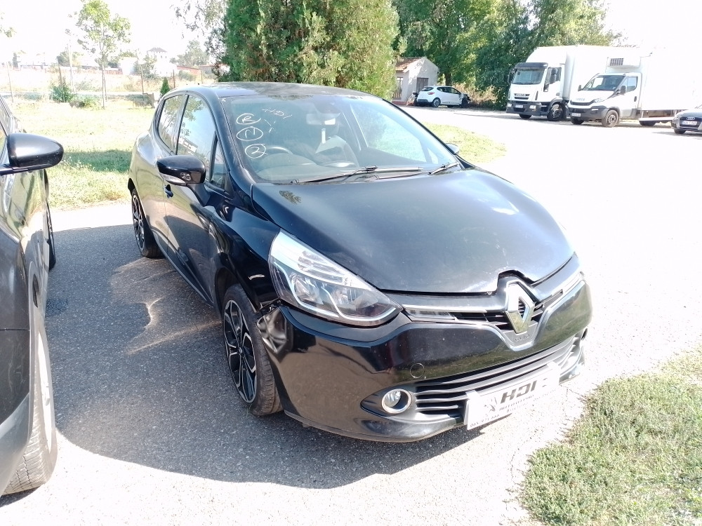 Renault Clio IV 2014 godina dijelovi djelovi delovi Reno Klio 4