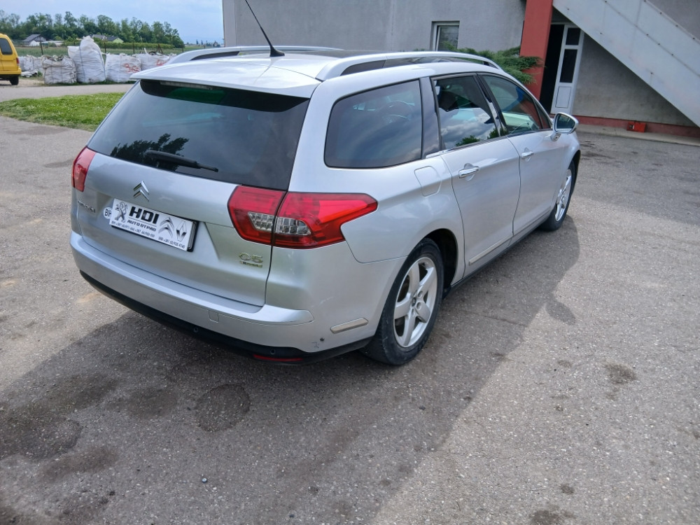 Citroen C5 krov stub krak prag polustranica krilo blatobran