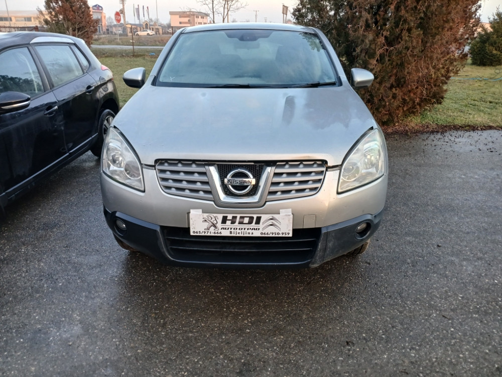 Nissan Qasqai 2.0 benzin automatik mjenjac Nisan kaskai