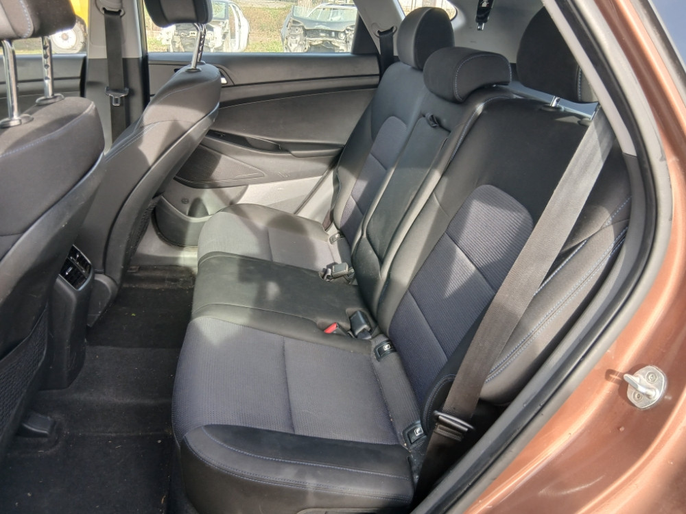 Hyundai tucson sjedista enterijer tapacirung vrata prednja zadnja
