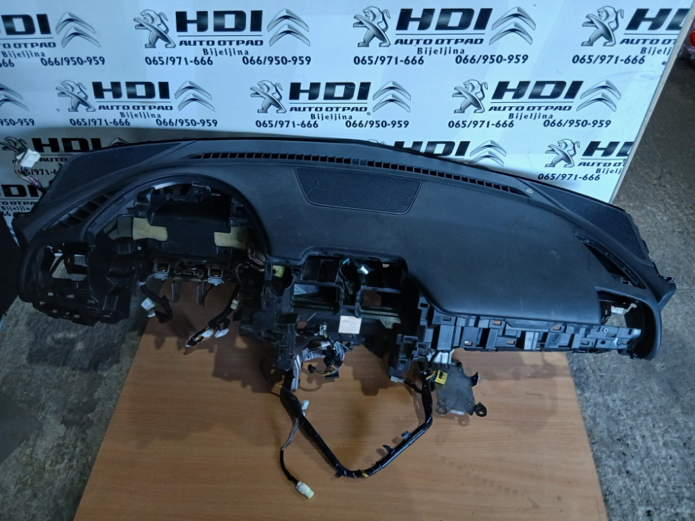 Mazda 6 instrument tabla airbag volana pojas pojasevi 2013-2018 g