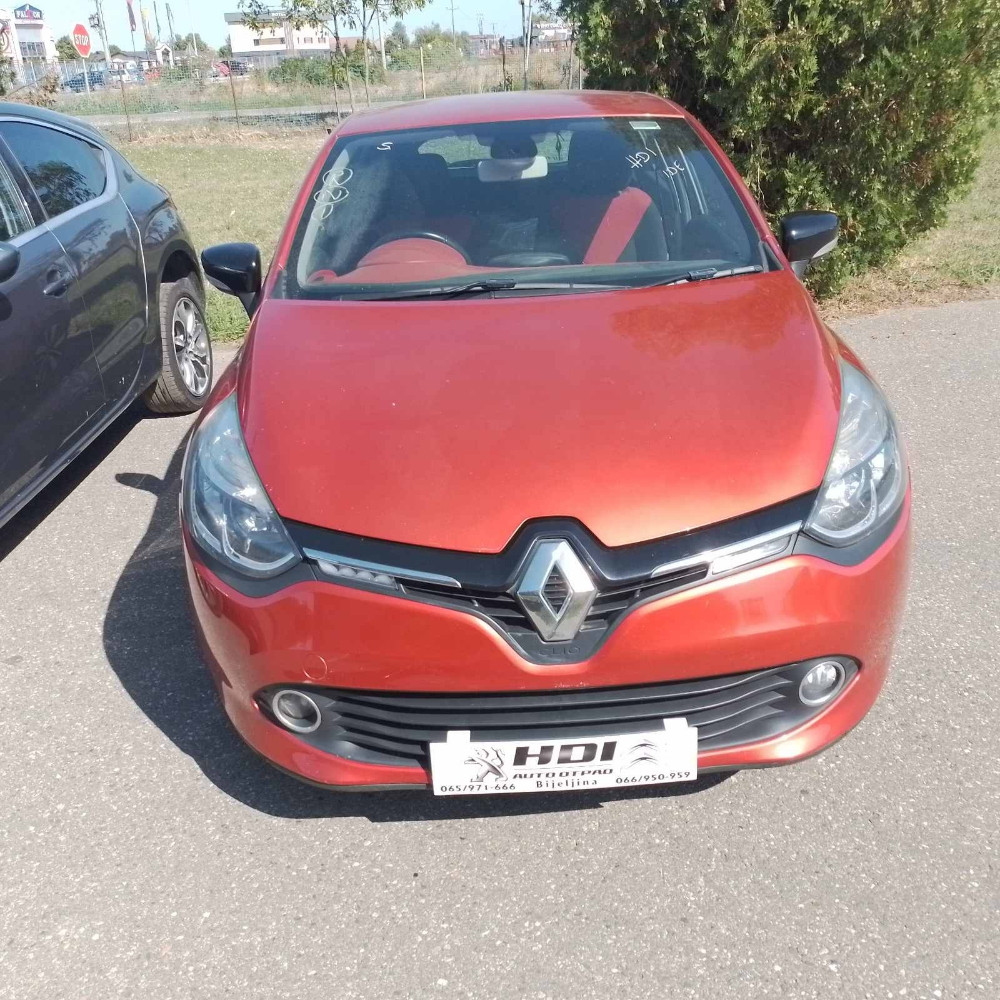 Auto dijelovi Peugeot Citroen Renault Pezo Reno djelovi HDI