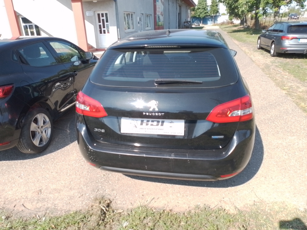 Peugeot 308 1.2 benzin 81 kw 2016 god dijelovi djelovi