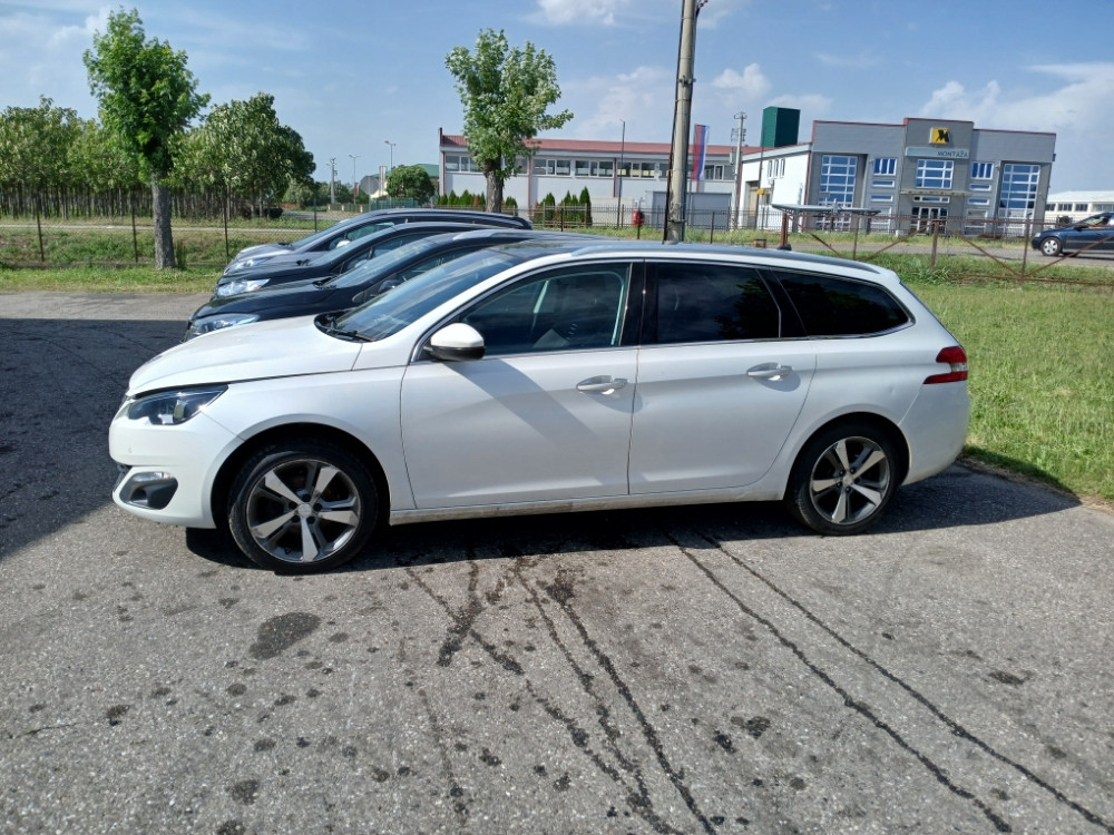 Peugeot 308 1.6 hdi 84 kw 2015 god karavan dijelovi djelovi pezo