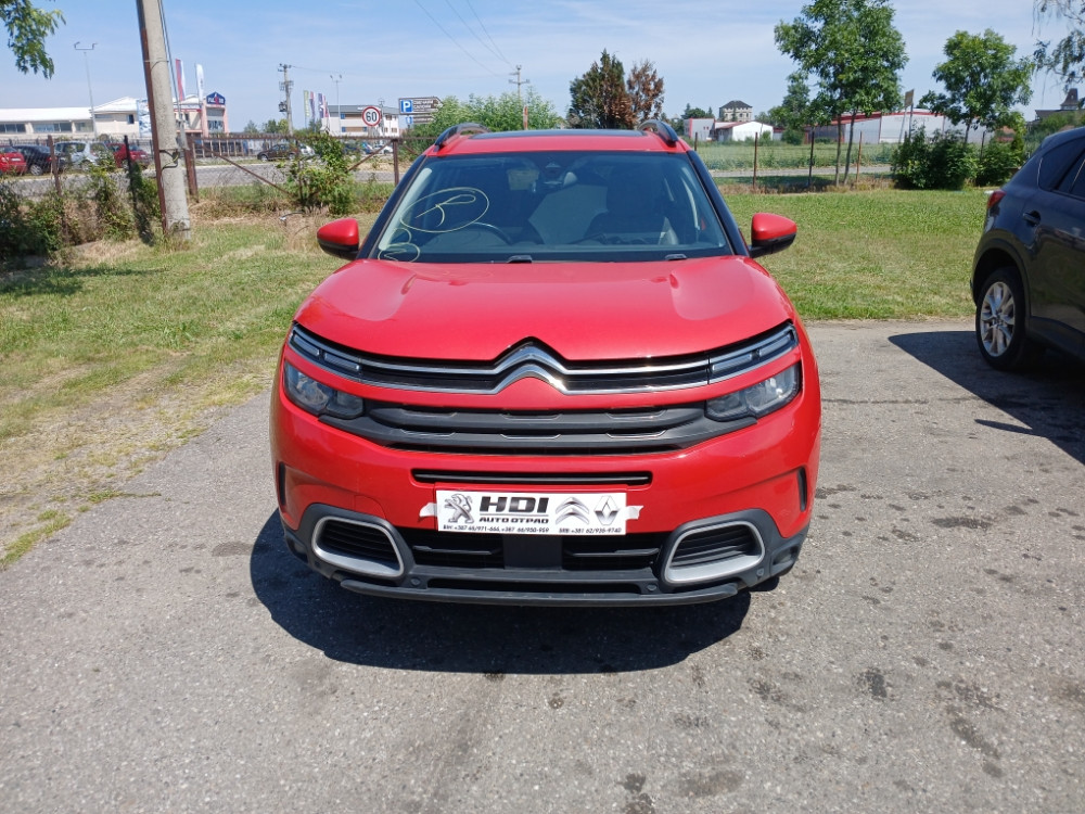 Citroen C5 aircros airkros prednja hauba sarke makaze haube