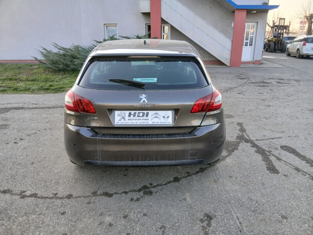Peugeot 308 Pezo 1.6 hdi 88 kw 2016 god dijelovi djelovi delovi