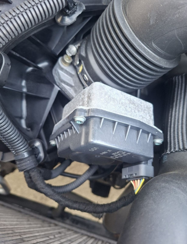Peugeot Pezo Citroen 2.0 GTI 100 kw motor menjac kvacilo zamajac