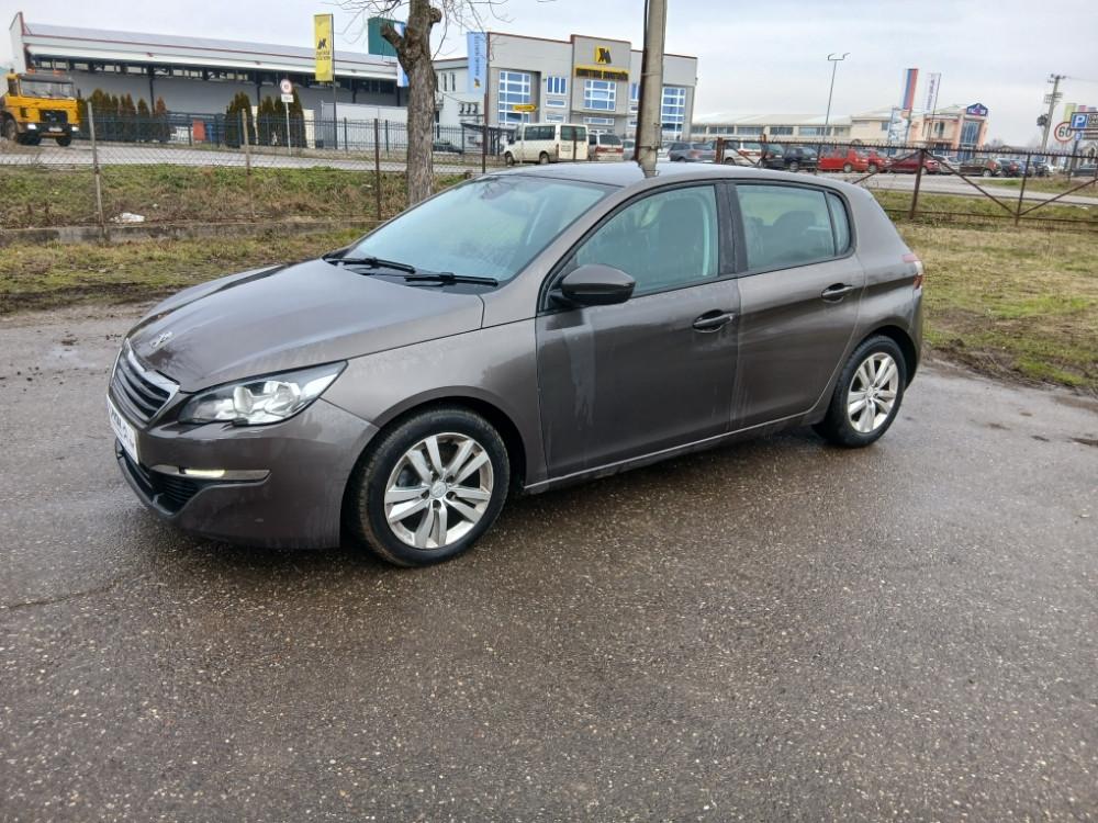 Peugeot 308 Pezo 1.6 hdi 88 kw 2016 god dijelovi djelovi delovi